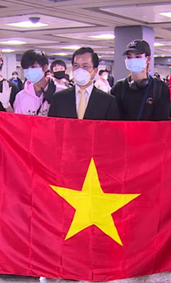 [VTV] Chuyến bay thứ hai từ Hoa Kỳ đưa 345 công dân về Việt Nam