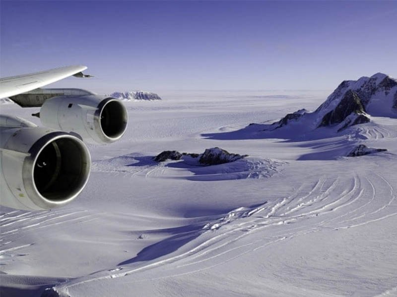 bay qua Nam Cực