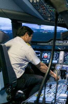 Vietnam Airlines đảm bảo chất lượng phi công sau mùa dịch