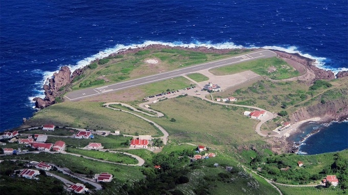 Sân bay Saint-Martin thuộc Netherlands Antilles, Hà Lan