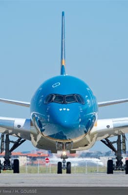 Vietnam Airlines tạm dừng khai thác đường bay đến Nga từ 25/3