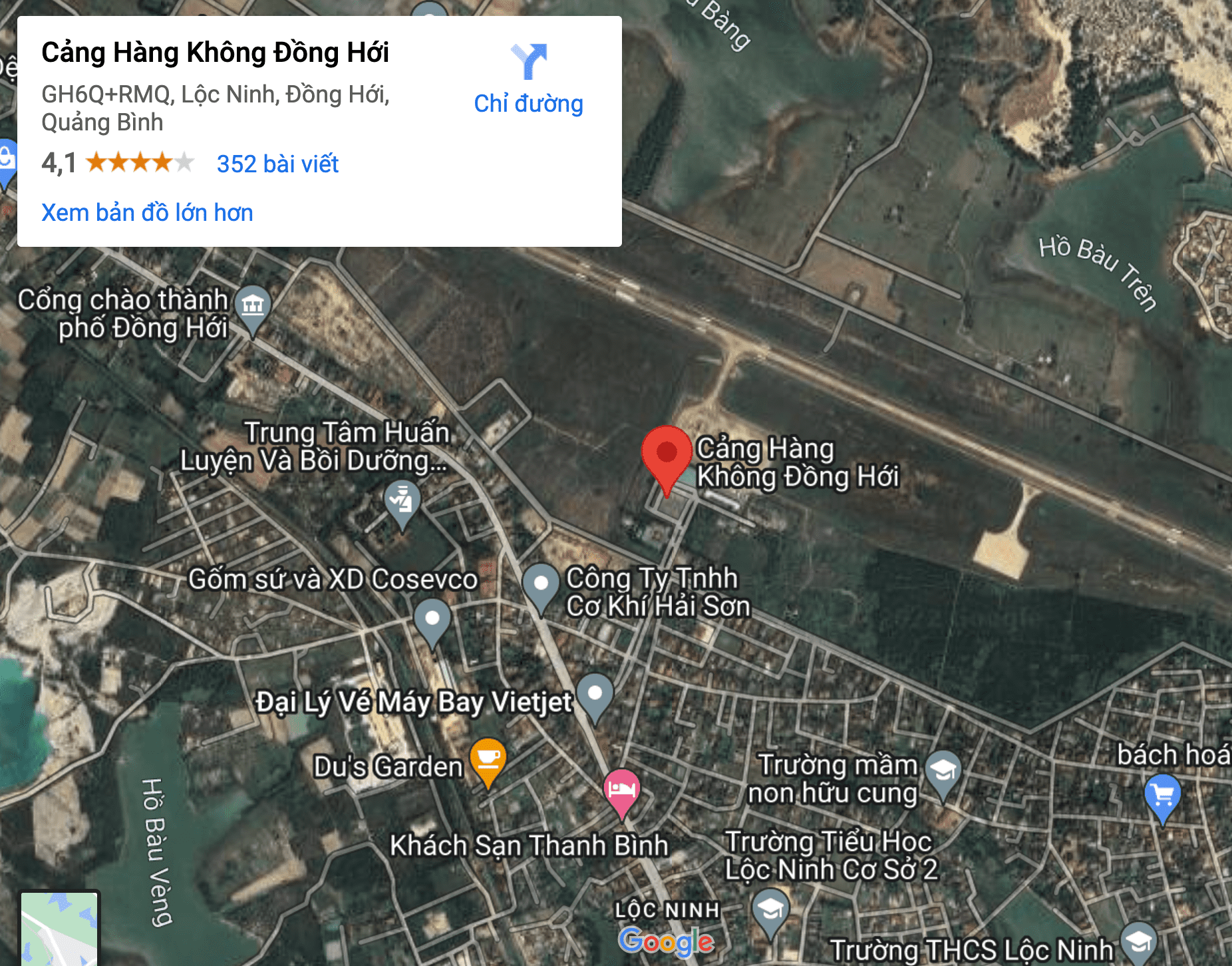 Vị trí sân bay Đồng Hới, thuộc xã Lộc Ninh, TP Đồng Hới, tỉnh Quảng Bình.