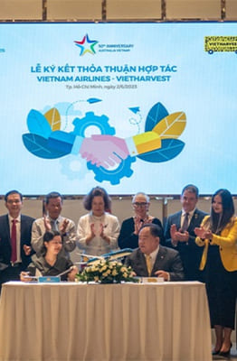 Giải cứu thực phẩm lãng phí, đưa hàng triệu suất ăn hàng không đến với những hoàn cảnh khó khăn Giải cứu thực phẩm lãng phí, đưa hàng triệu suất ăn hàng không đến với những hoàn cảnh khó khăn
