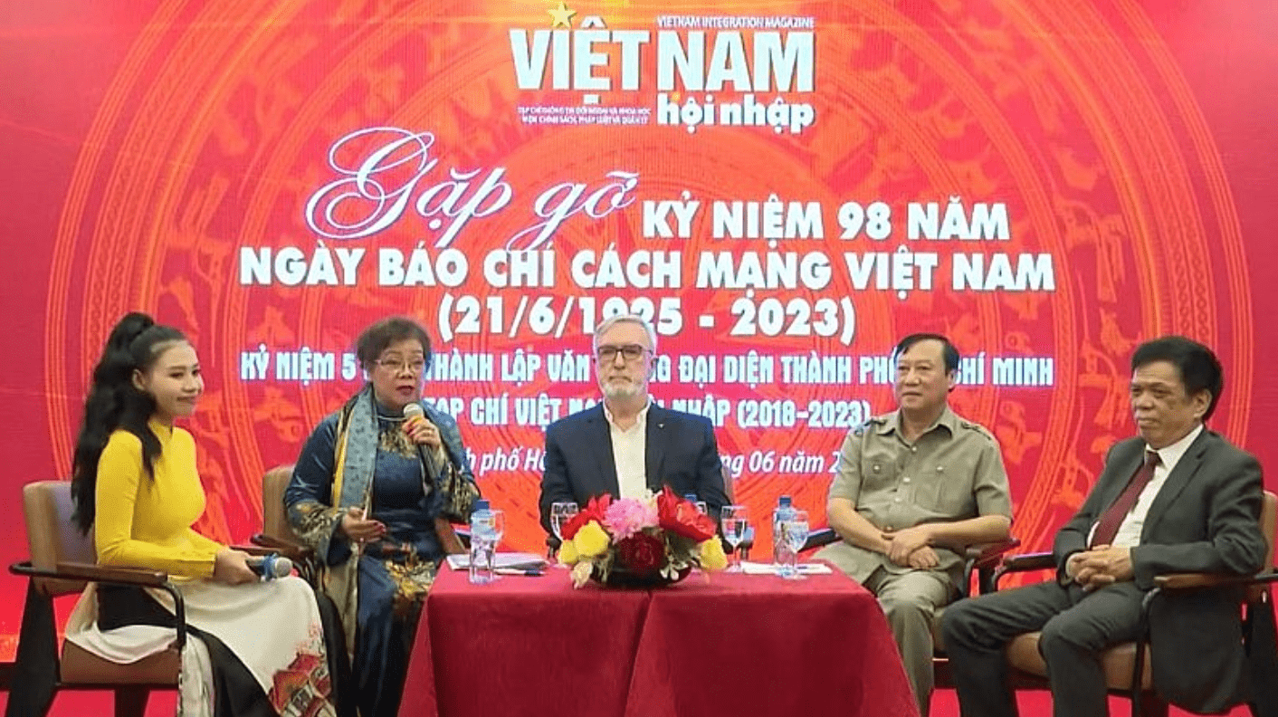 Bà Lương Thị Xuân - Tổng giám đốc công ty cổ phần Triển lãm Hàng không Việt Nam chia sẻ về việc thiếu hụt nguồn nhân lực chất lượng cao trong ngành hàng không hiện nay